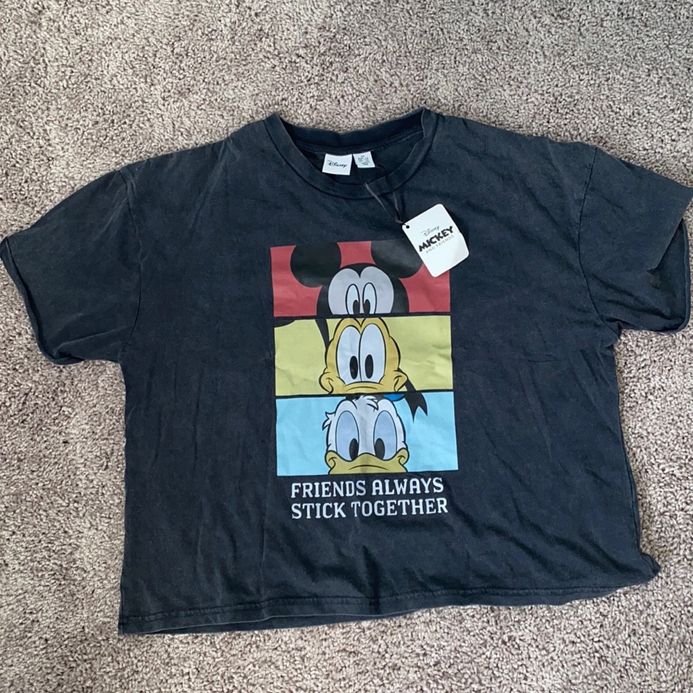 Womens Disney T-shirt size xs NWT